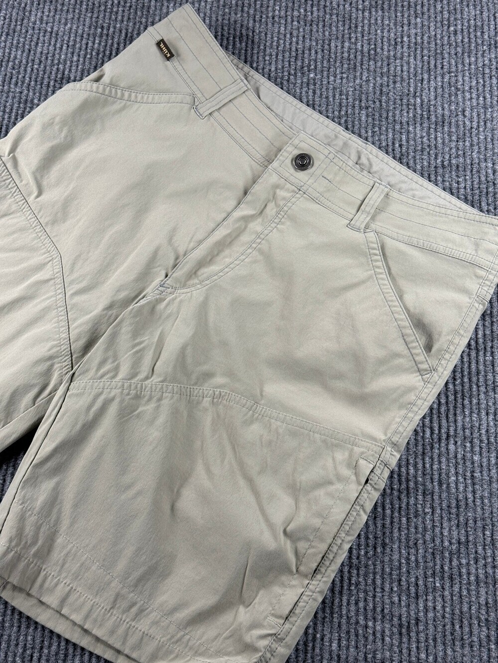 Kuhl Mountain Carpenter Cargo Shorts Mens 35 Gray Khaki Stretch Hiking Camping
